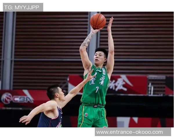 张镇麟的篮球之路:从青涩少年到CBA明星的成长历程与辉煌瞬间 张镇麟的篮球之路:从青涩少年到CBA明星的成长历程与辉煌瞬间